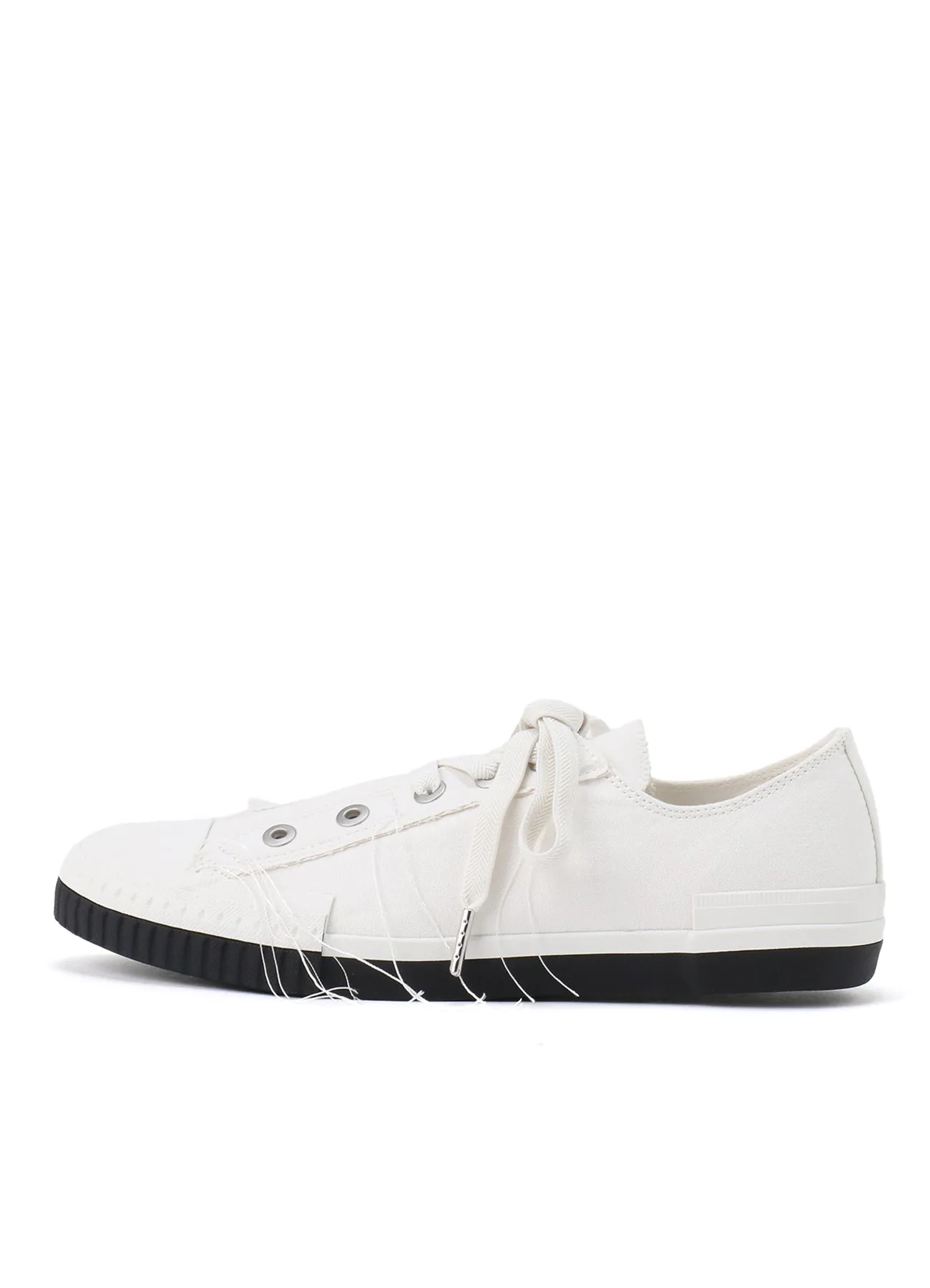 8/CN CANVAS LOW TOP SLIP ON SNEAKER
