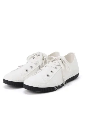 8/CN CANVAS LOW TOP SLIP ON SNEAKER