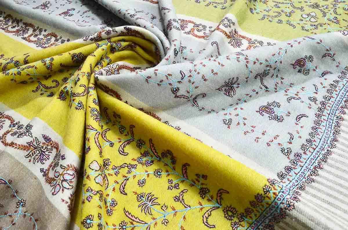 Multi-coloured patchwork jaali - 4892