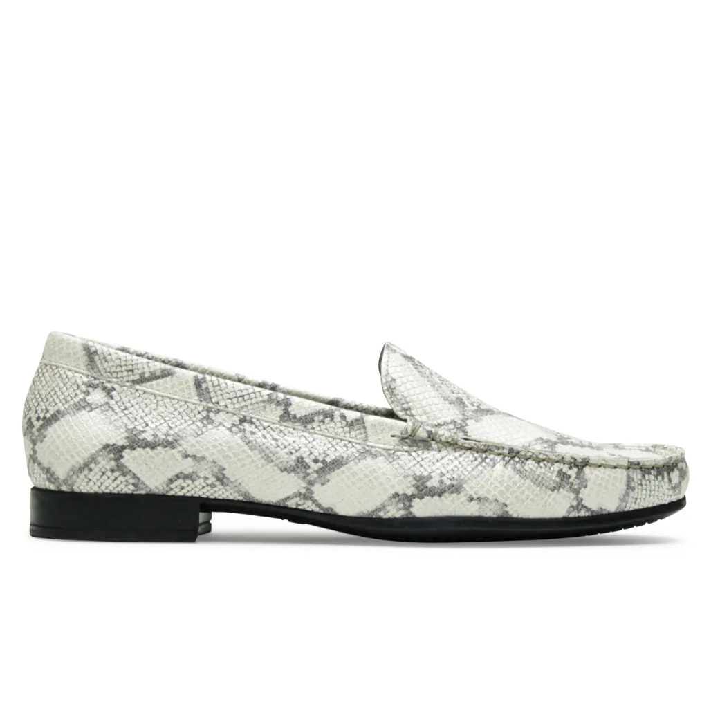 Source Loafer